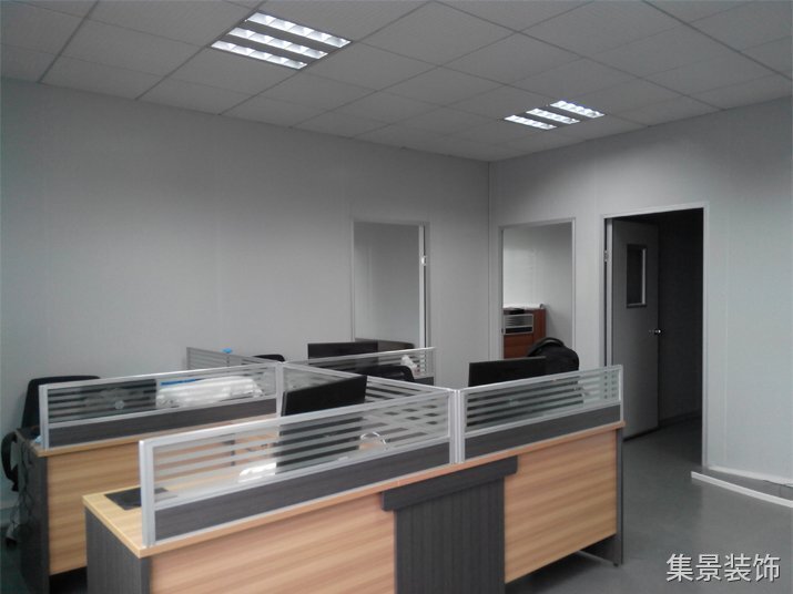 員工辦公區(qū)裝修實(shí)景圖1